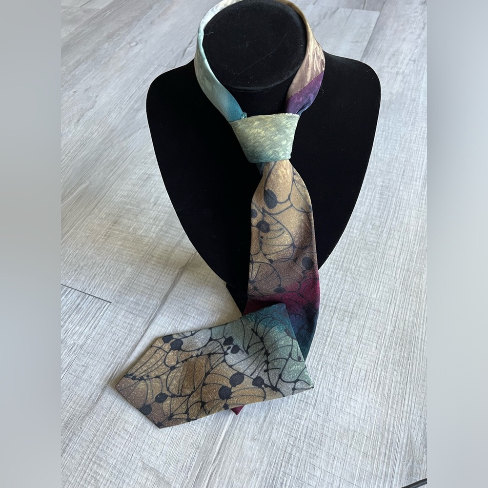 Robert Daskal Tie